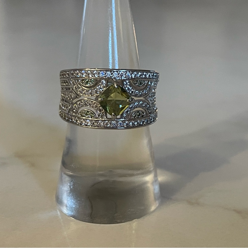 🚨DISCOUNTED🚨 AUGUST BIRTHDAY RING by Bomb Party (NEW NO BAG/NO TAG)